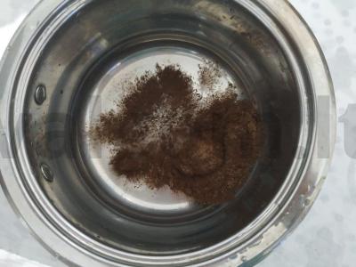 Šildantis migdolų pienas su prieskoniais ir kava Žingsnis 1