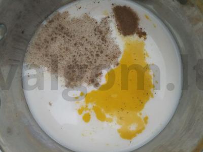 Šildantis migdolų pienas su prieskoniais ir kava Žingsnis 2