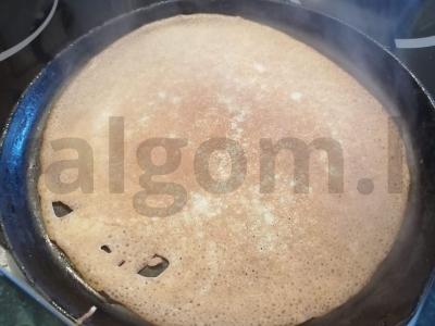 Be glutenų blynai be laktozės pieno Žingsnis 3