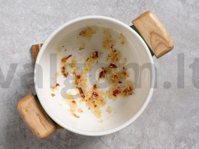 Pomidorų sriuba su jūros gėrybėmis Žingsnis 2