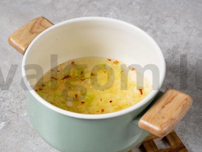 Pomidorų sriuba su jūros gėrybėmis Žingsnis 4