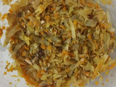 Kopūstų ir žuvies konservų pyragėliai Žingsnis 2