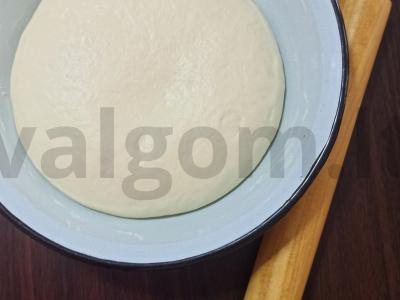 Kopūstų ir žuvies konservų pyragėliai Žingsnis 3