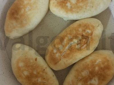 Kopūstų ir žuvies konservų pyragėliai Žingsnis 5