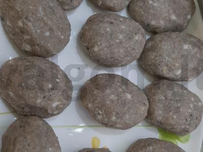 Žuvies kotletai su manų kruopomis Žingsnis 3