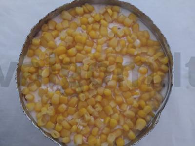 Aštrus salotas su konservuotomis sardinomis, kukurūzais ir daržovėmis Žingsnis 3