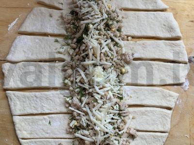 Mėsos pyragas su svogūnais Žingsnis 4