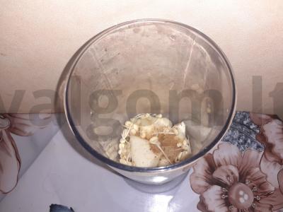 Obuolių, prieskonių ir mung pupelių daigų kokteilis Žingsnis 2