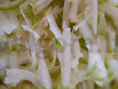 Cukinijų apkepas su sūriu Žingsnis 1