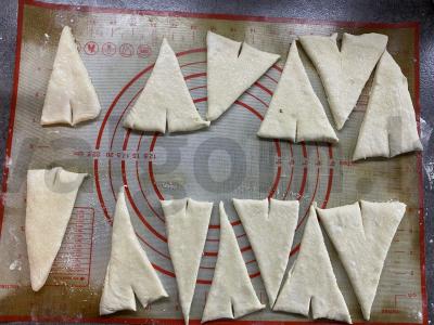 Mini kruasanai arbatai Žingsnis 2