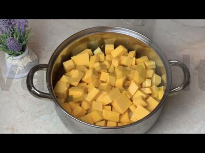 Moliūgų kremas-supas Žingsnis 1