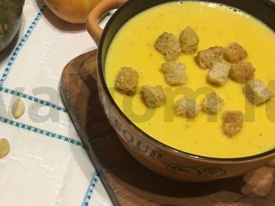 Moliūgų kremas-supas pagrindine nuotrauka