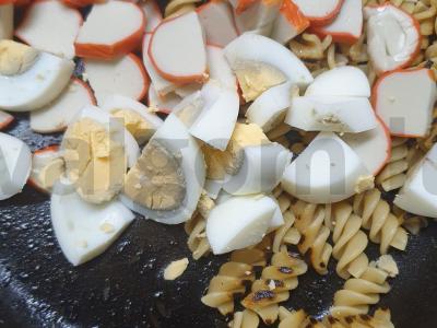 Amerikietiški makaronai su krabų lazdelėmis ir kukurūzais Žingsnis 2