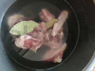 Burokėlių sriuba su antis Žingsnis 3