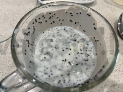 Pudingas su braškėmis, mandarinų ir chia sėklomis Žingsnis 4