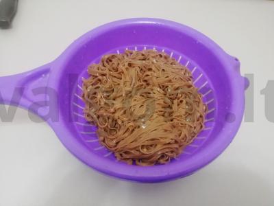 Grikių makaronai su kiauliena sojų padaže su daržovėmis Žingsnis 4