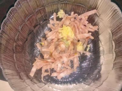 Salotos su pupelėmis, kumpiu ir korėjietiška morkyte Žingsnis 2