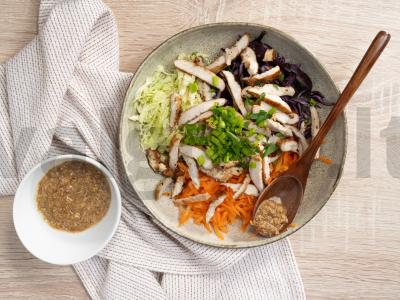 Kalakutienos salotos su žemės riešutais Žingsnis 3