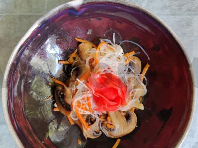 Funchosų salotos „Dao-zi“ pagrindine nuotrauka