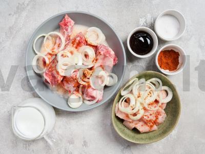 Kalakutienos šašlykas su jautienos šonkauliais Žingsnis 1