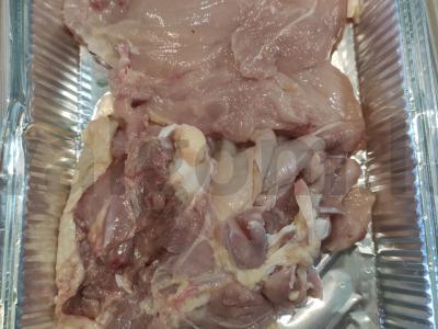 Be kaulų broileris barbekiu padaže Žingsnis 1