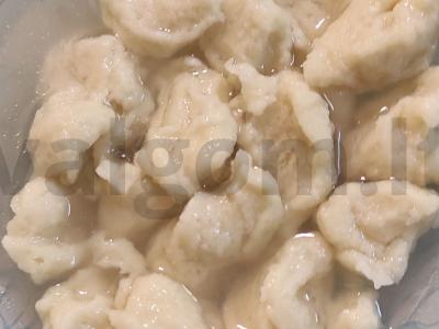 Vištienos sriuba su kukuliais pagrindine nuotrauka