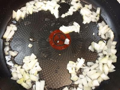 Penne pomidorų padaže Žingsnis 1