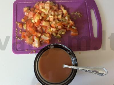 Sultingi kupatai su pomidorais pomidorų padaže Žingsnis 1