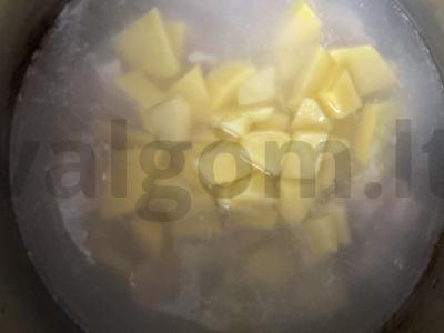 Grietinėlės sriuba su brokoliais ir vištiena Žingsnis 4