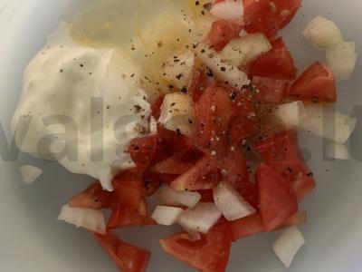 Mėsos lizdai su pomidorais ir svogūnais Žingsnis 3