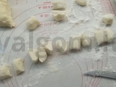 Koldūnai su varške „Patingėliai“ Žingsnis 4