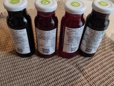 Juodųjų serbentų sirupas pagrindine nuotrauka