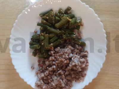 Žaliosios pupelės su sojų padažu ir sezamu pagrindine nuotrauka