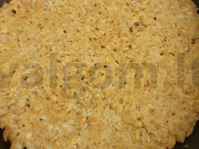 Avižų blynas su sūriu pusryčiams arba užkandžiui Žingsnis 2