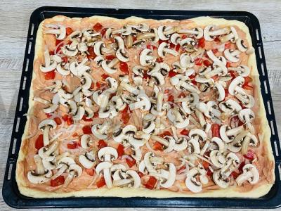 Pica su grybais ir mocarela Žingsnis 8