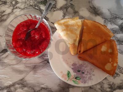 Ažūriniai blynai pusryčiams pagrindine nuotrauka