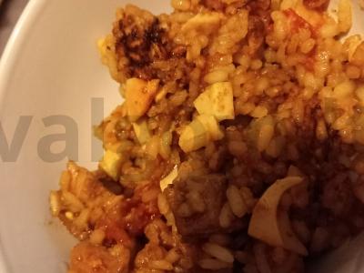 Ryžiai ir padažas pagrindine nuotrauka