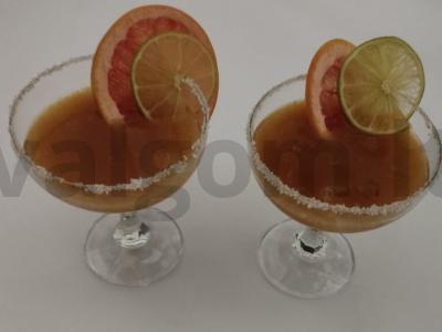 Originalus grogas su Jägermeister ir greipfrutu pagrindine nuotrauka