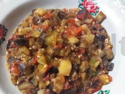 Baklažanų ikra pagrindine nuotrauka