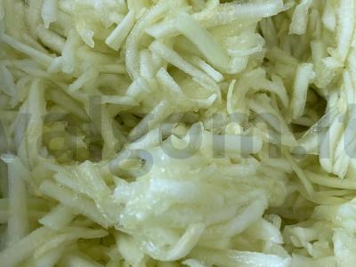 Cukinijų ikra keptuvėje Žingsnis 1