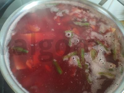 Borsčas su pupelėmis pagrindine nuotrauka