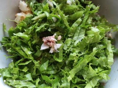 Menkių kepenėlių salotos su svogūnais ir kiaušiniu Žingsnis 4