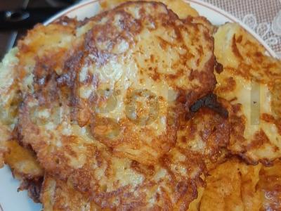 Bulviniai blynai su grietine pagrindine nuotrauka