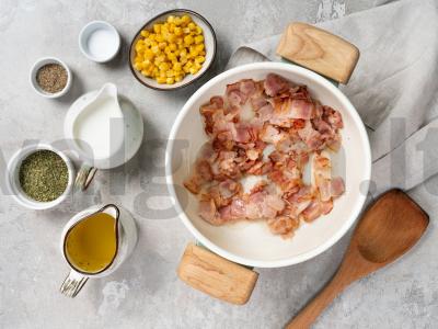 Konservuotų kukurūzų sriuba Žingsnis 1