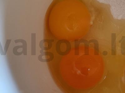 Bananų-riešutų keksiukas Žingsnis 1