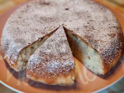 Bananų-riešutų keksiukas pagrindine nuotrauka