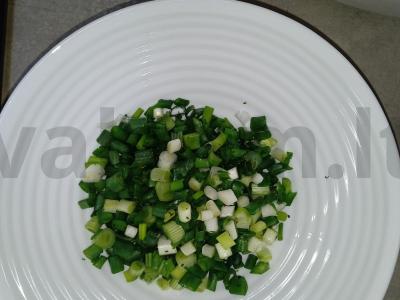 Sultingas salotas su tunu, ridikėliais ir obuoliu Žingsnis 2