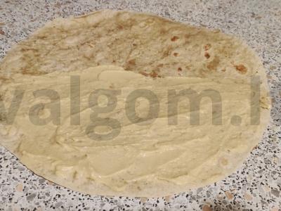 Skani tortilija su humusu Žingsnis 1