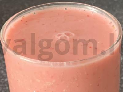 Uogų smoothie su medumi avižų piene Žingsnis 3
