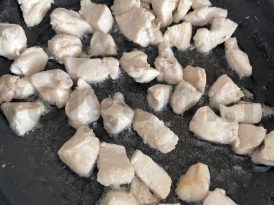 Plovas su vištiena, daržovėmis ir prieskoniais Žingsnis 2